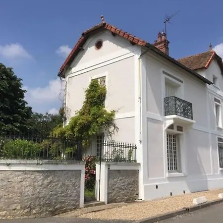 ヴィラ Villa Suzanne Moisson