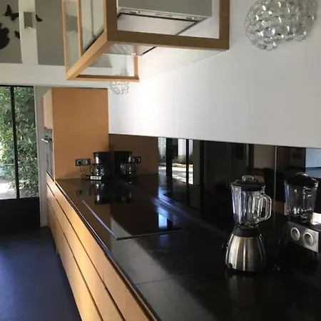ヴィラ Villa Suzanne *